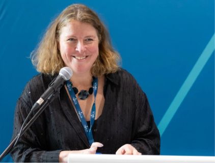 Dr Lesley Murphy