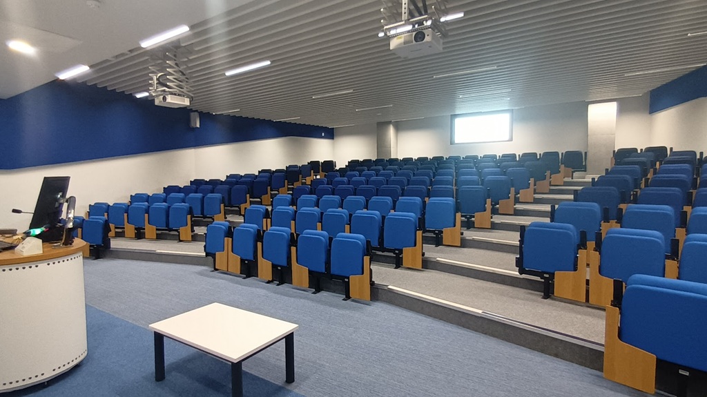 CQ-010 Tiered Lecture 1024l.jpg