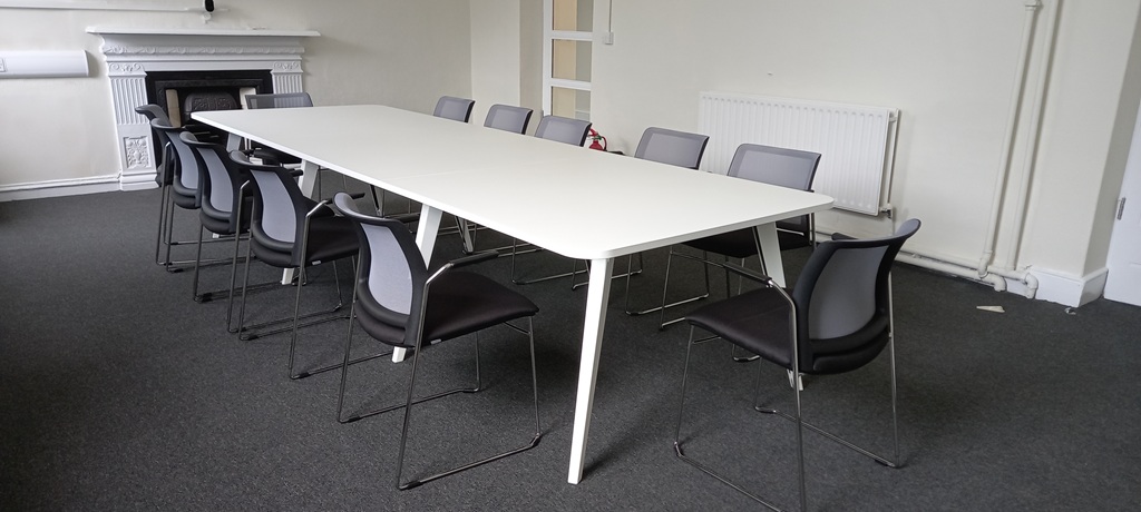 CT Meeting room 1024h.jpg