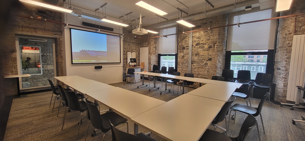 LH-103 Meeting Rm 1024h.jpg