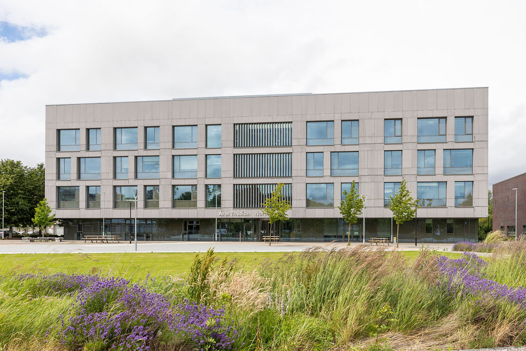 North House professional photo front 2