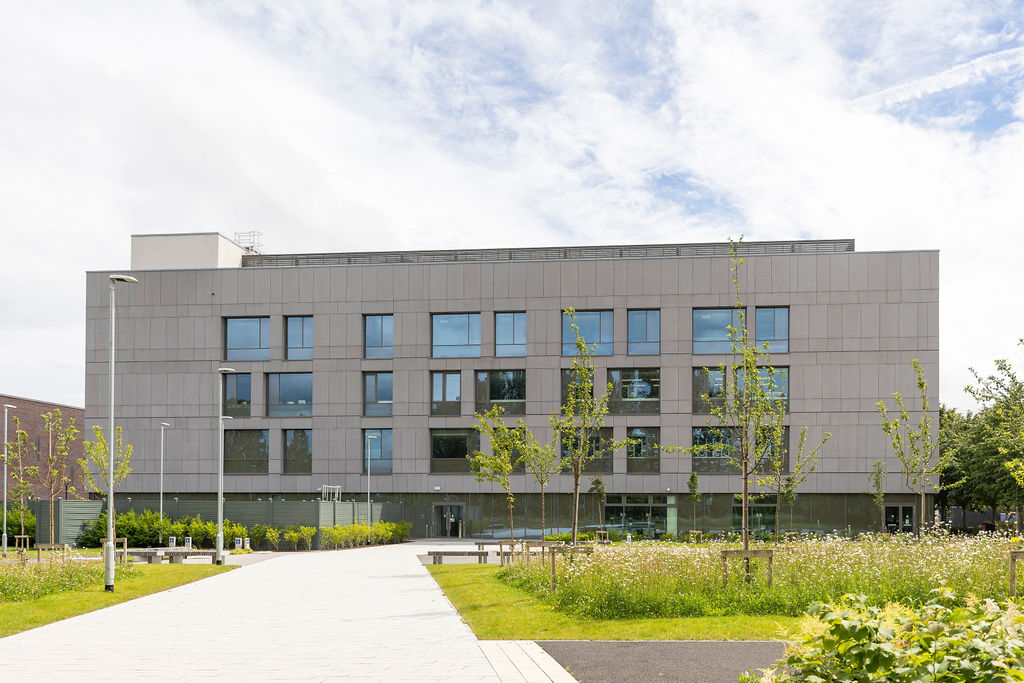 North House front professional photo 2