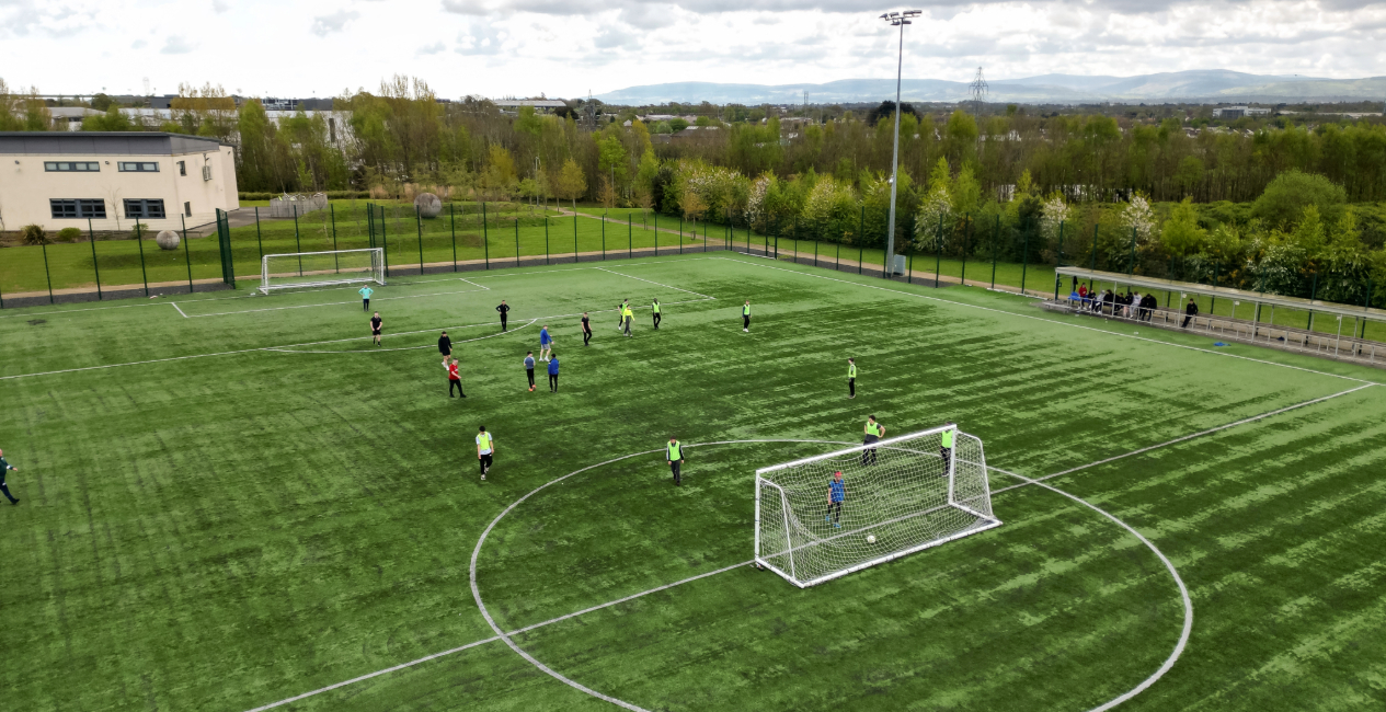 AStro pitch Blanch 1265*650