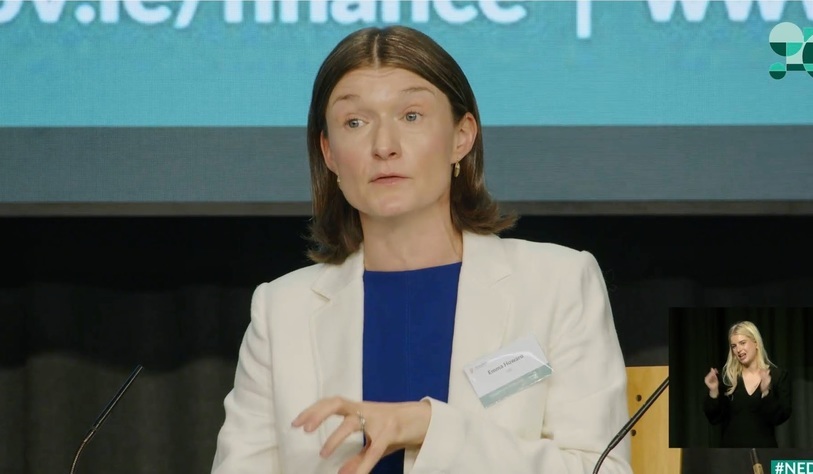 Dr Emma Howard speaking at an event